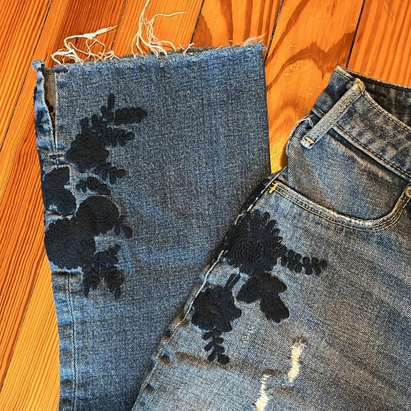 Abercrombie and fitch Simone high rise ankle flare embroidered jeans - Picture 5 of 6